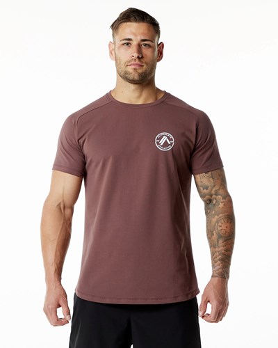 Alphalete Fitted Performance Kort Sleeve Merlot | XYMDT0257