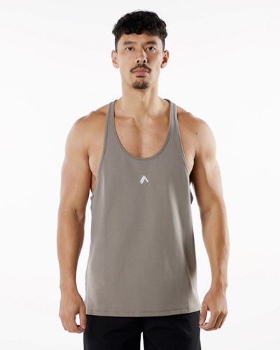 Alphalete Fitted Performance Stringer Cedar | XUSFZ1938