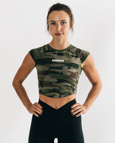 Alphalete High Performance Kort Sleeve Crop Tee Olivengrøn Camo | ZVLPU0135