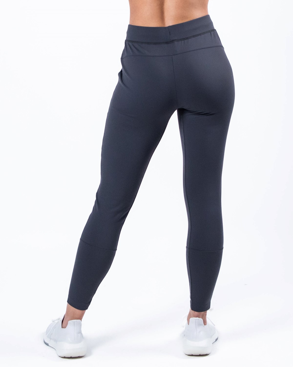 Alphalete 4-Way Stretch Jogger Charcoal | QEIYS1946