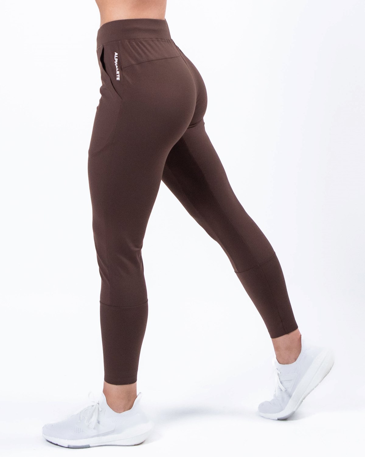 Alphalete 4-Way Stretch Jogger Kaffe | AODNT5897