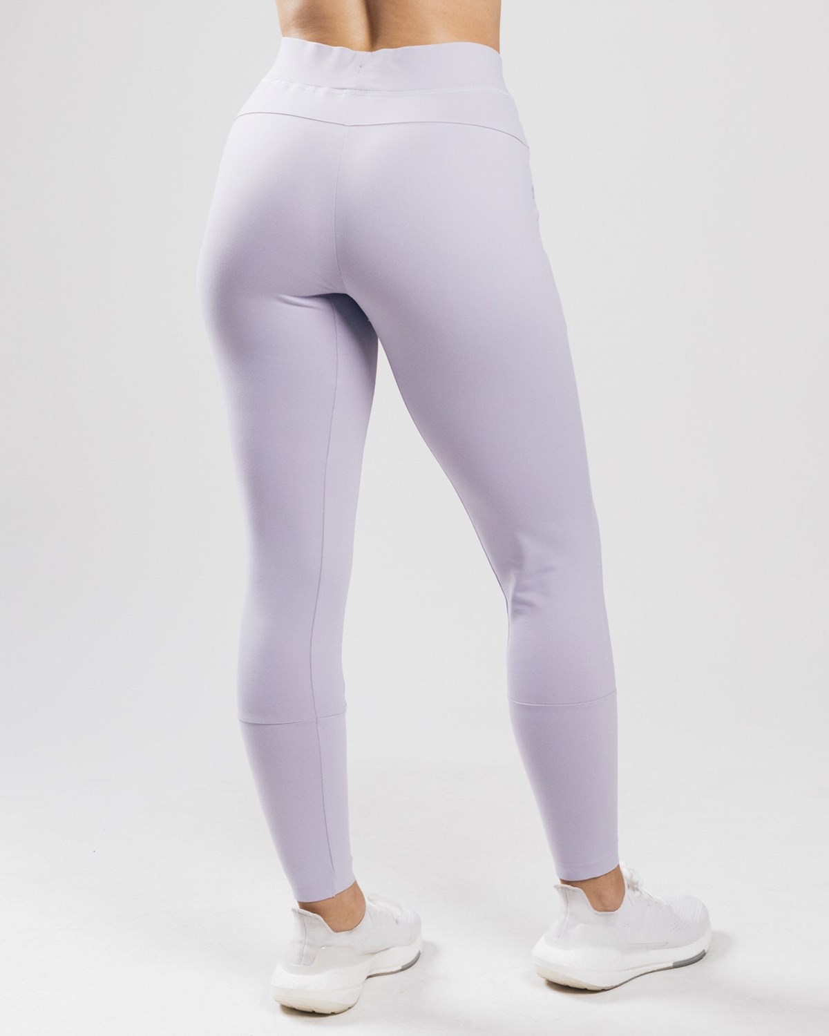 Alphalete 4-Way Stretch Jogger Lilac Haze | GRSZH5380