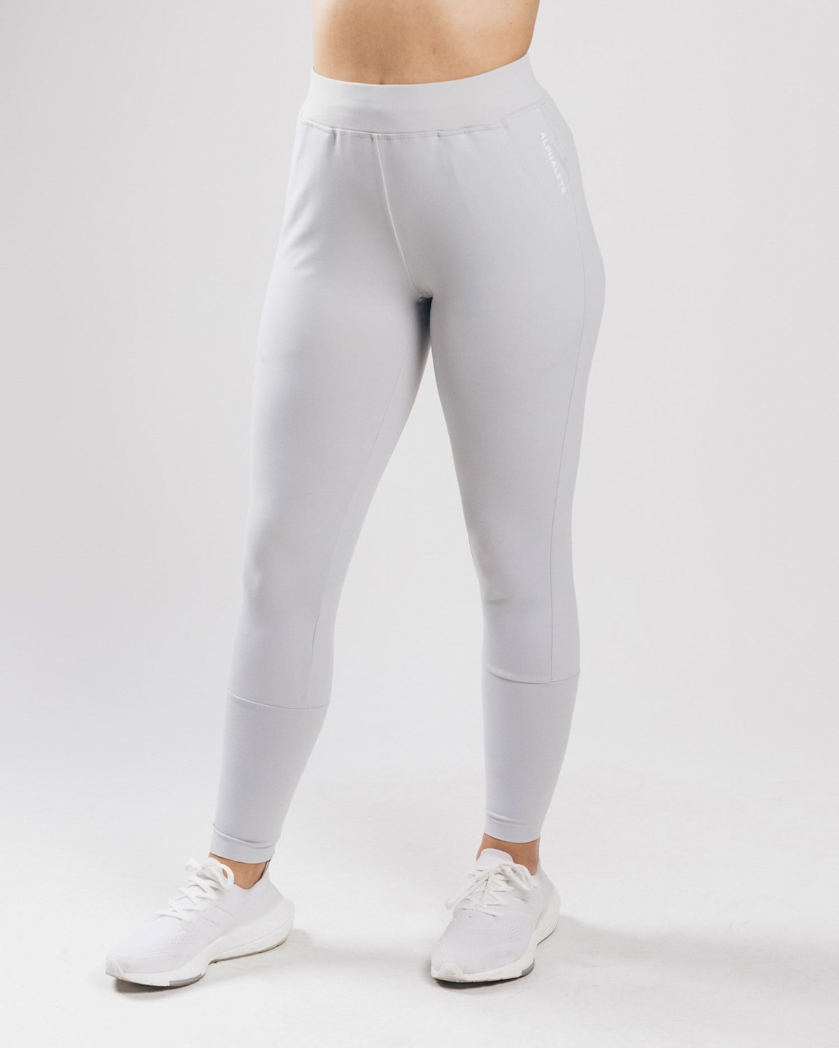 Alphalete 4-Way Stretch Jogger Sølv | LZADN0321