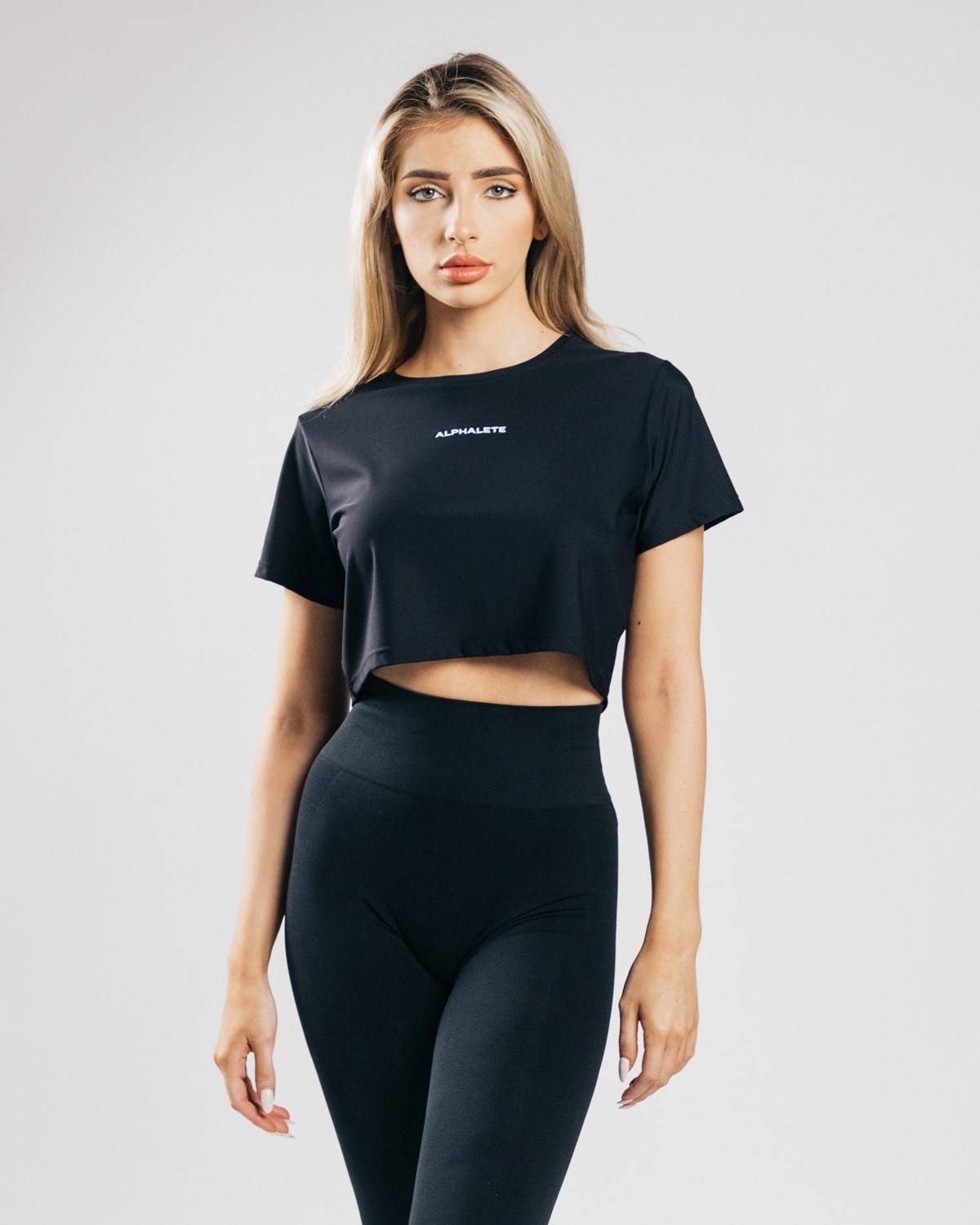 Alphalete Cropped Lette Kort Sleeve Sort | ANCDI4392