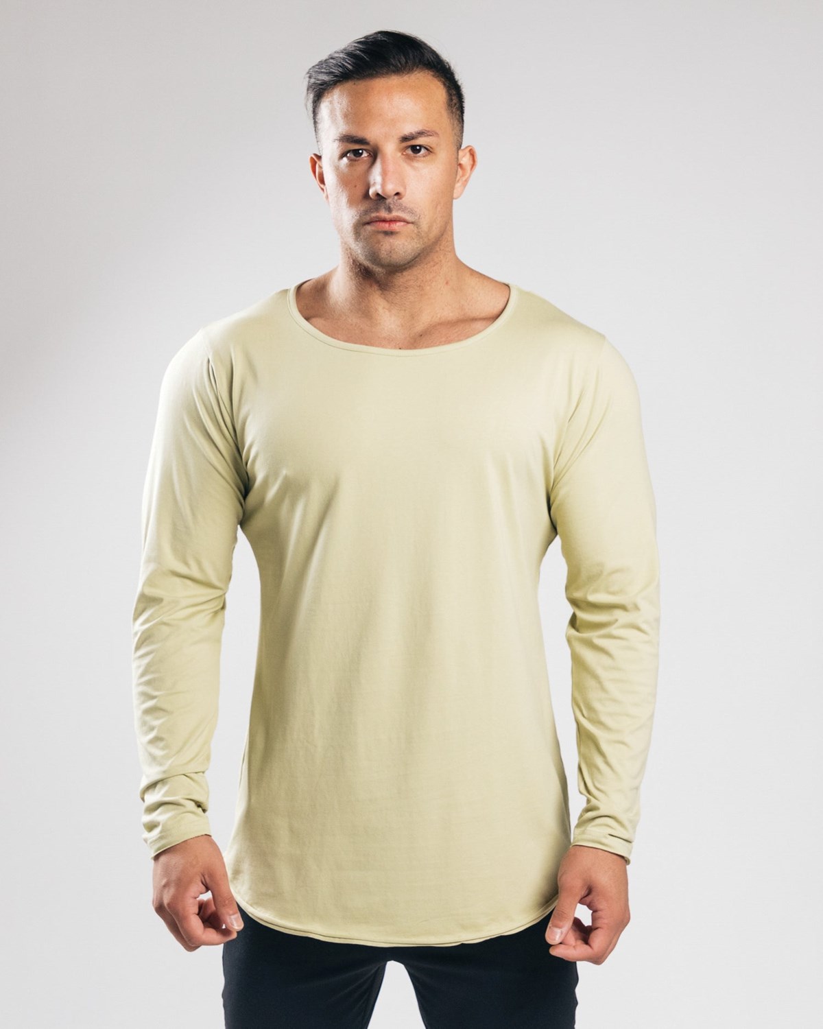 Alphalete Fitted Long Sleeve Lyseolivengrøn | GEXAN2604