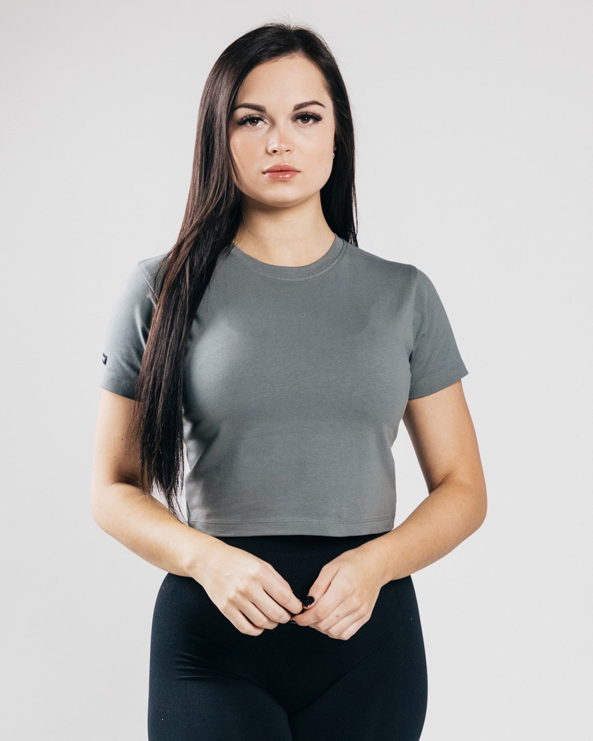 Alphalete Fitted Performance Crop Top Concrete | AKCNB6895