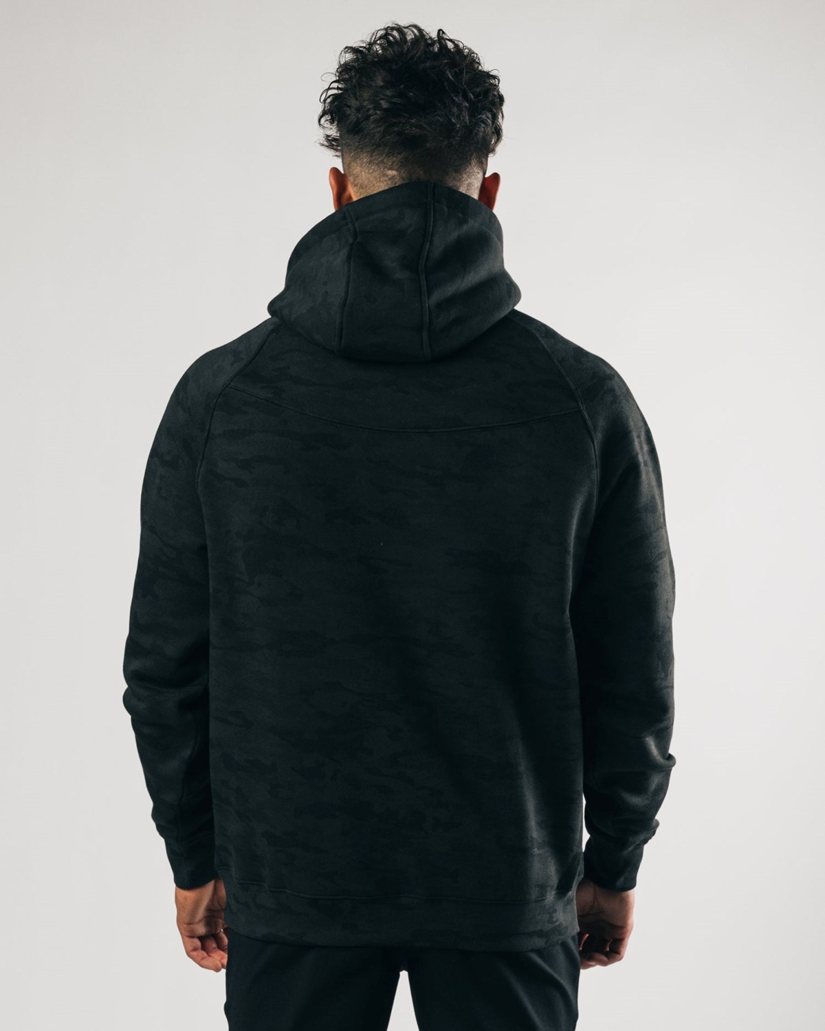 Alphalete Fitted Performance Hoodie Darkest Hour | SQVUG1254