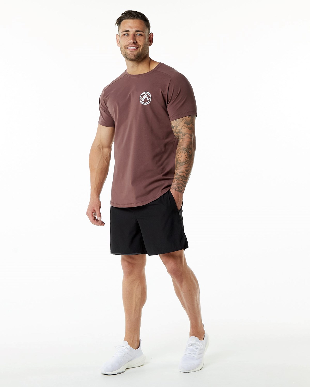 Alphalete Fitted Performance Kort Sleeve Merlot | XYMDT0257