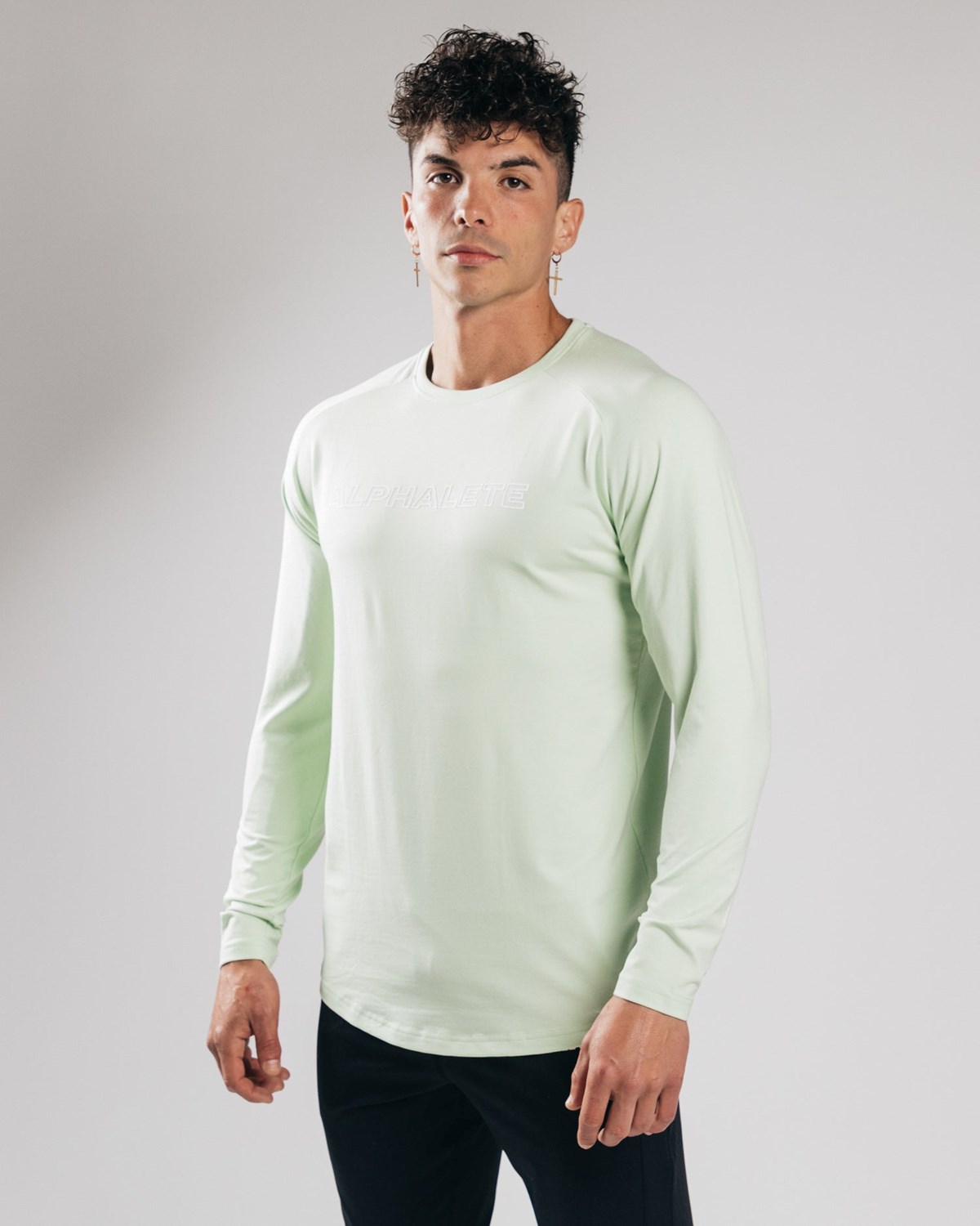 Alphalete Fitted Performance Long Sleeve Frozen Spring | NHERB2403