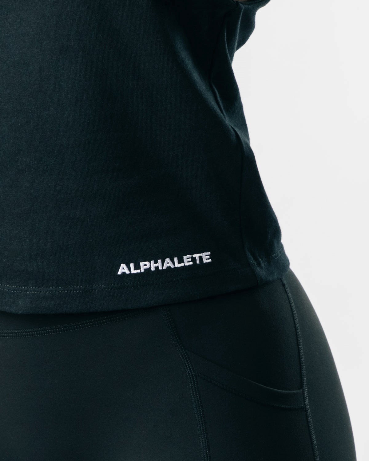 Alphalete Heavy Bomulds Cutoff Sort | GKBFN9217