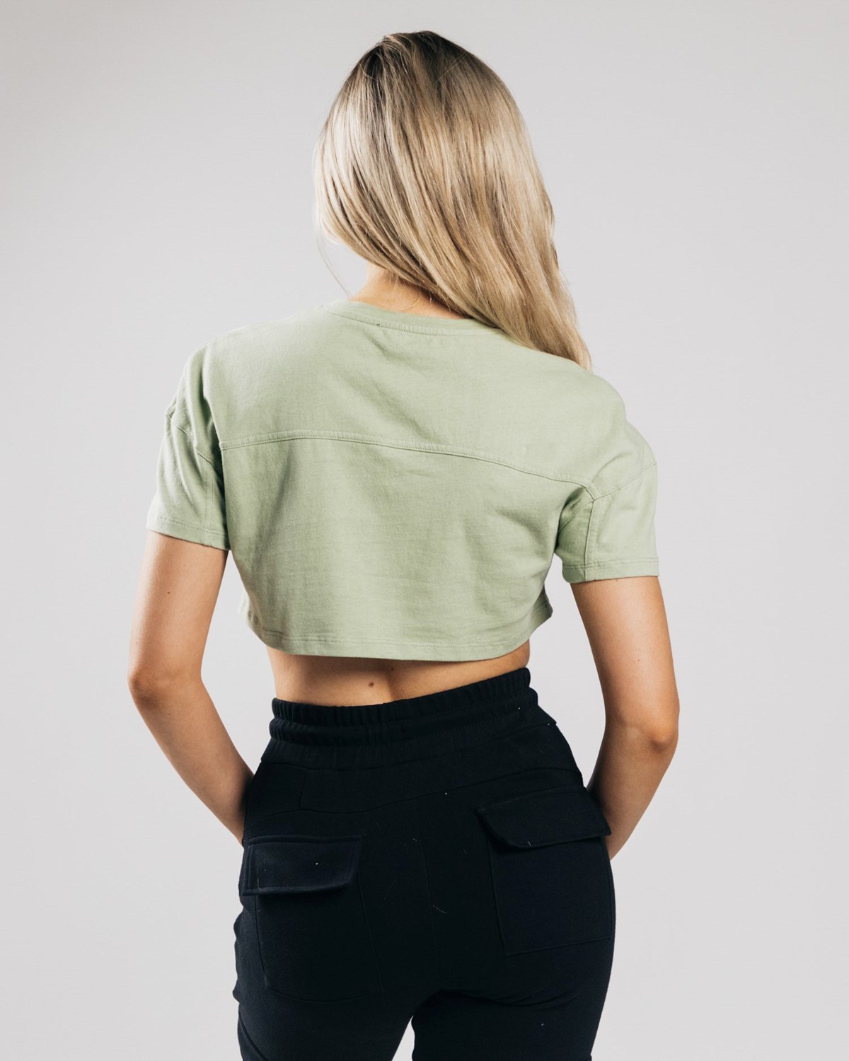 Alphalete Heavy Bomulds Dropped Shoulder Crop Matcha | JLRPO8530