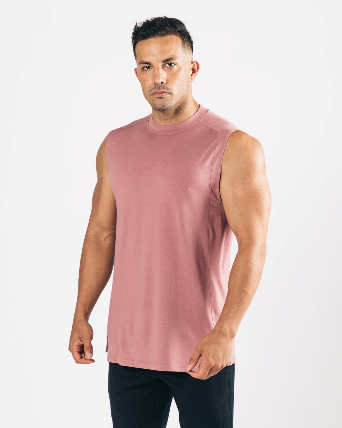 Alphalete High-Neck Premium Cutoff Cranberry Ice | GYPUH6195