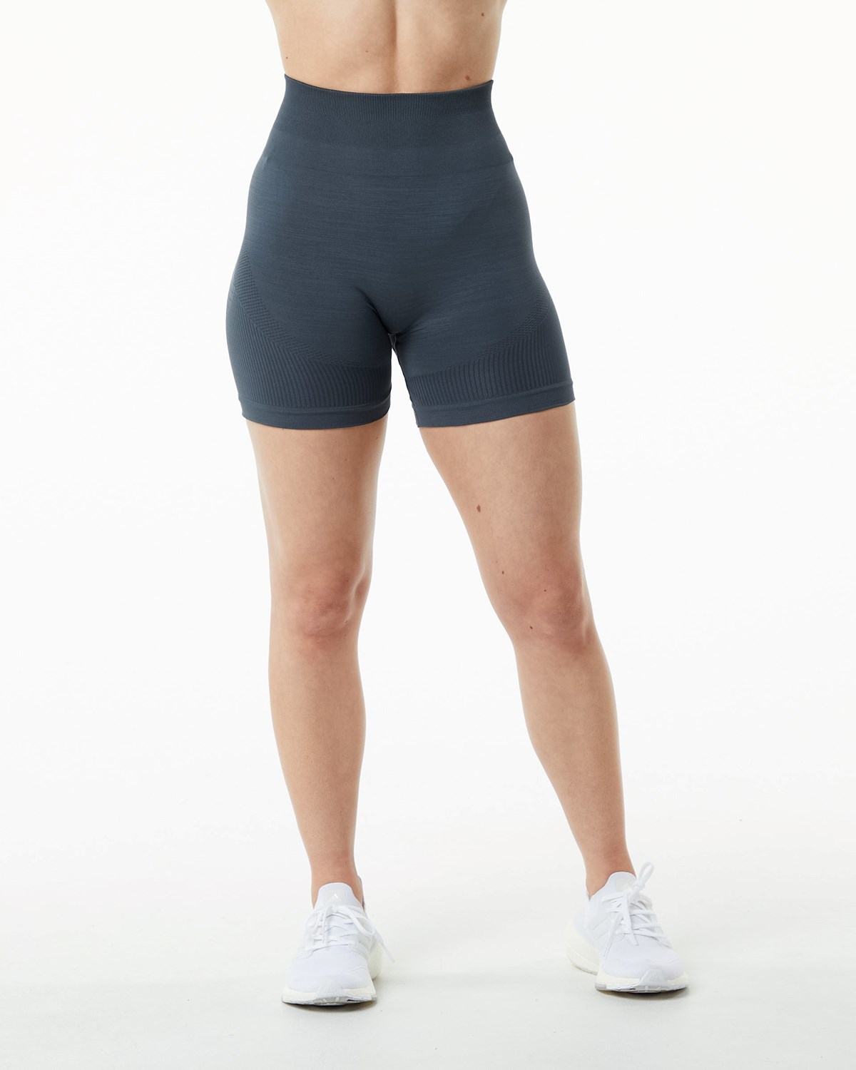 Alphalete High Performance Seamless Kort Carbon | JVXMN8023