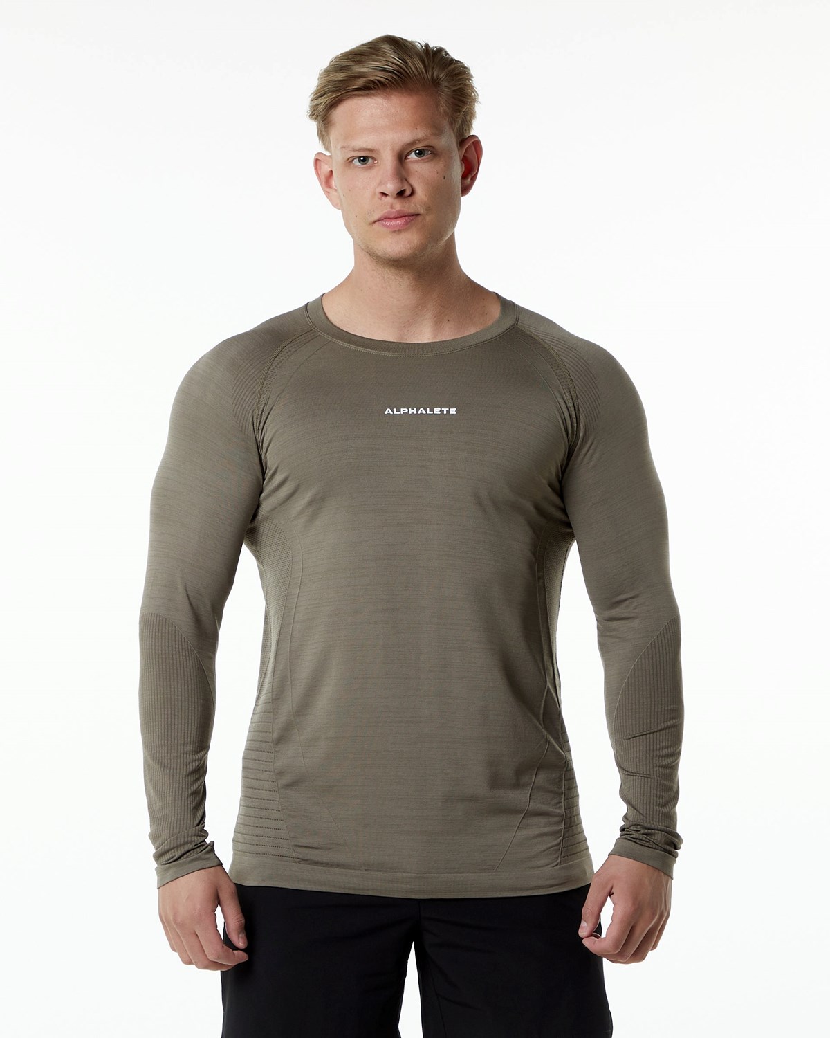 Alphalete High Performance Seamless Long Sleeve Tee Cedar | ZMLAG3608