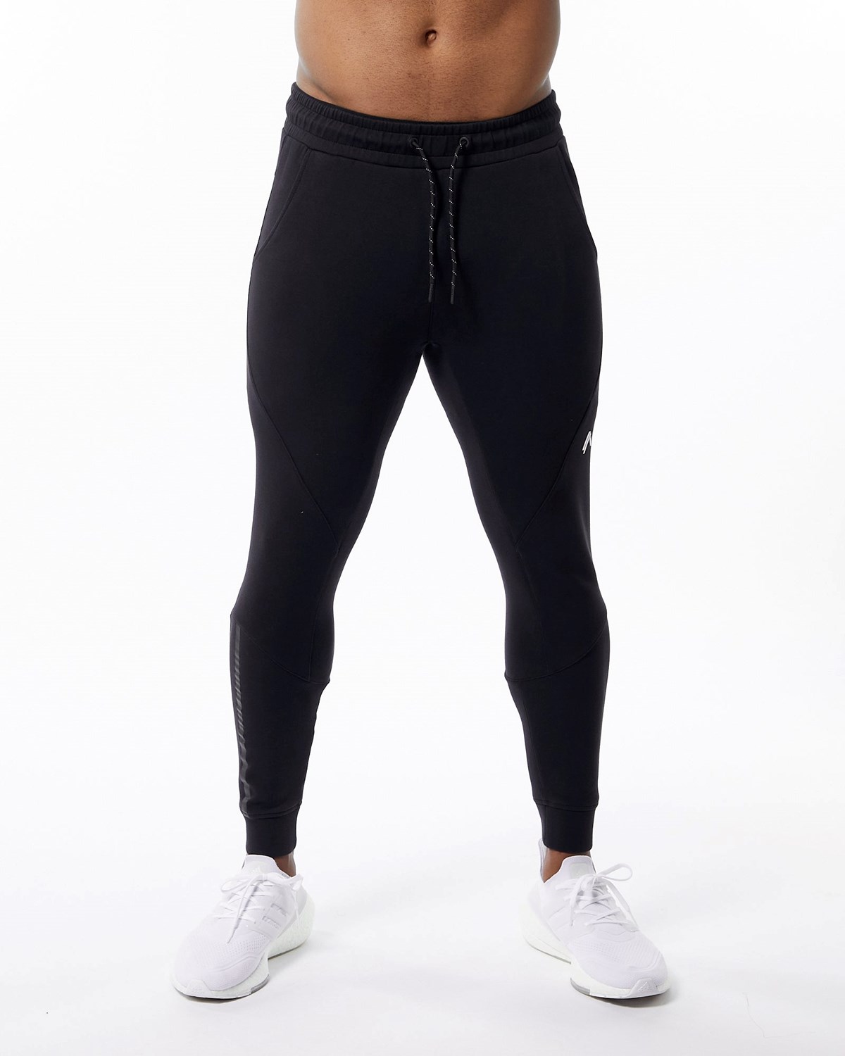 Alphalete Interlock Knit Cuffed Jogger Sort | DMZBY9542