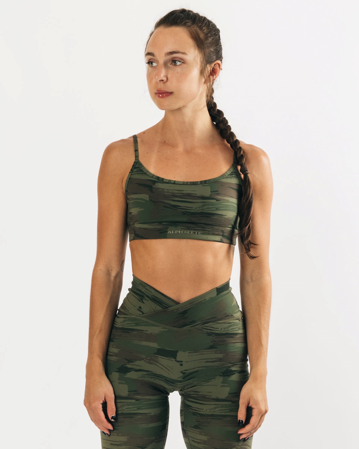 Alphalete Medium Impact Bra Olivengrøn Camo | EJIQW3714