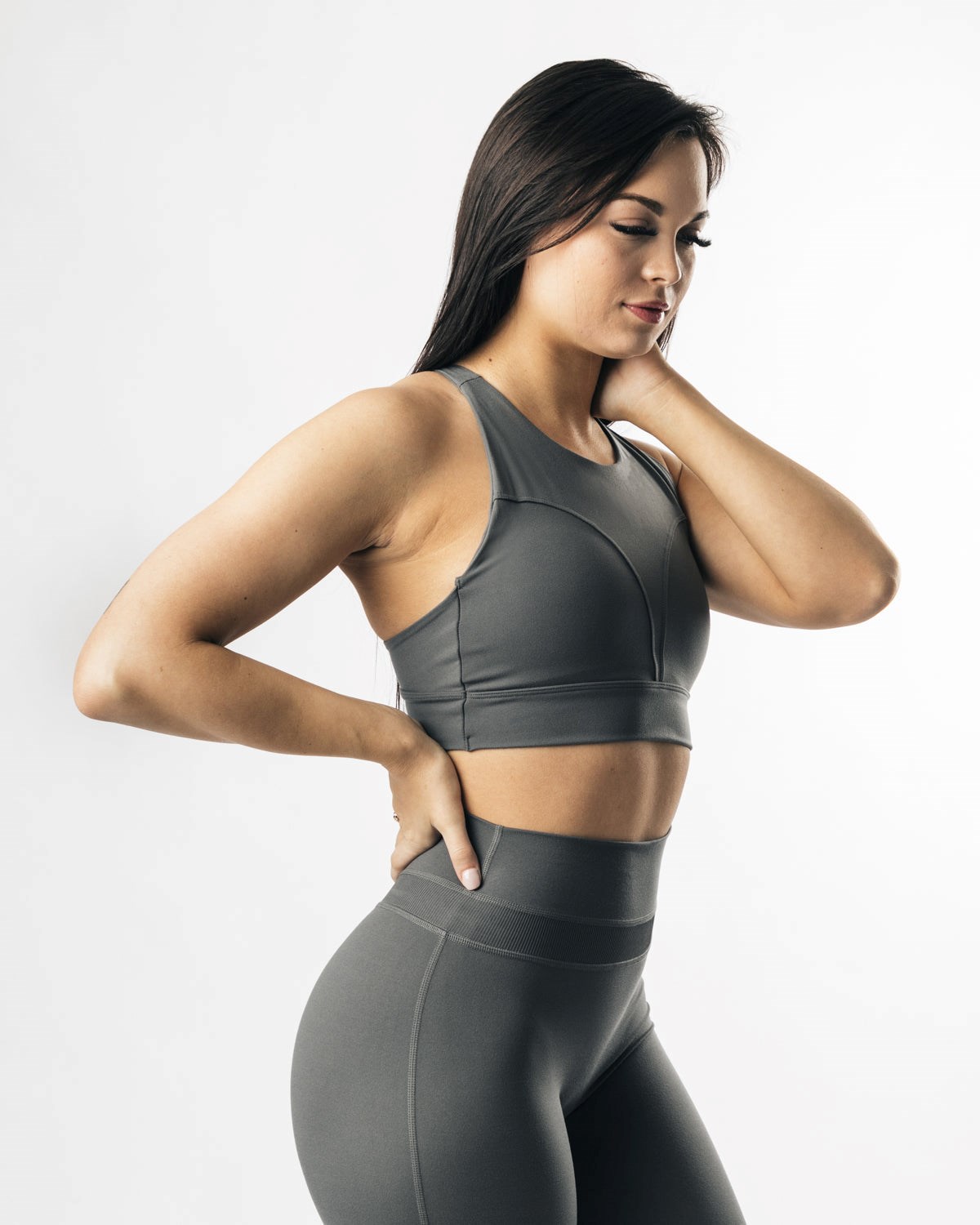 Alphalete Medium-Impact Luxury Sports Bra Volcanic Ash | BYXGI4692