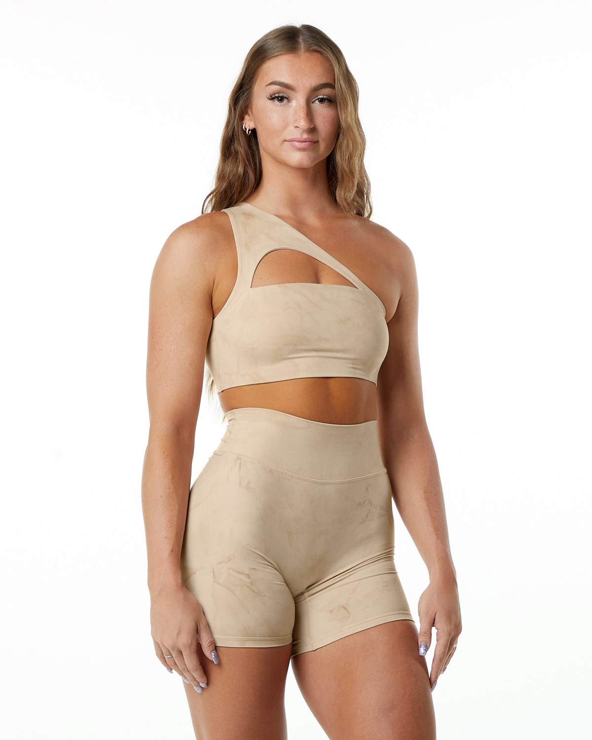 Alphalete Medium-Impact Luxury Sports Bra Hazelnut | UPFTA8692