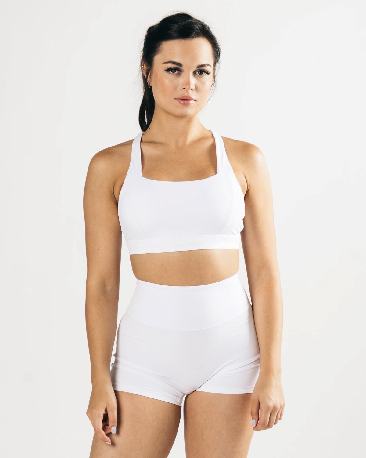 Alphalete Medium-Support Páskové Open Back Sports Bra Hvide | TGDPB7590