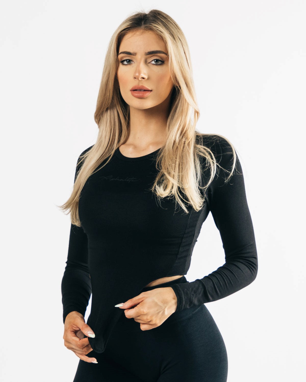 Alphalete Ultra-Stretch Long Sleeve Tie Top Blackout | NFCYP8634